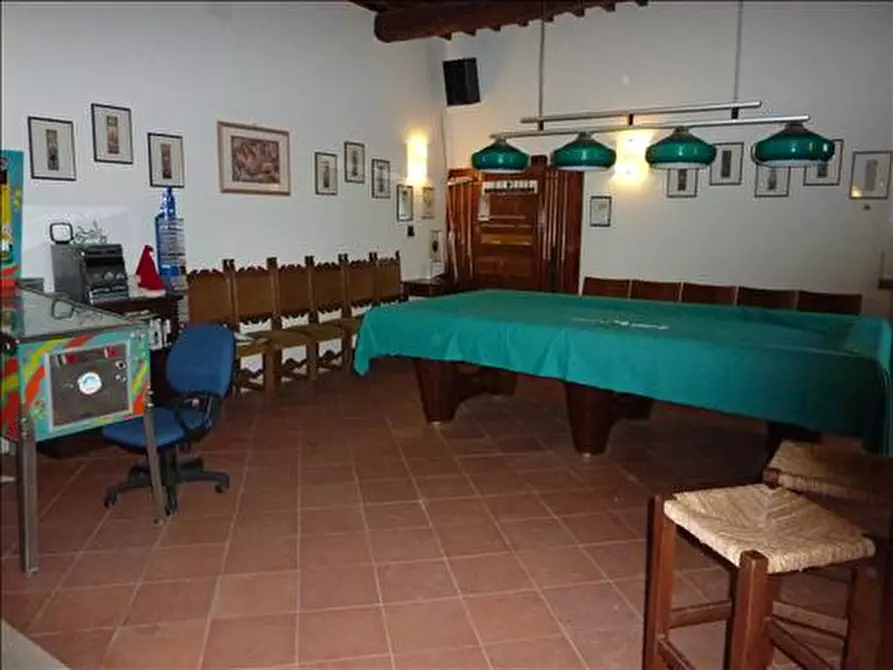 Immagine 2 di Villa in vendita  a Sovicille