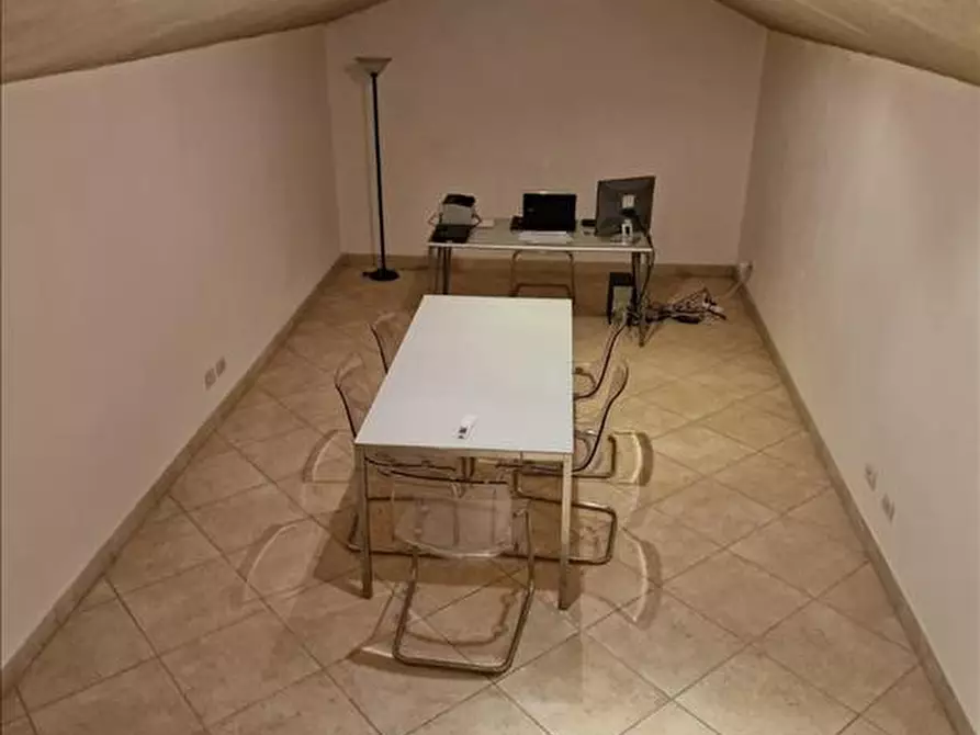 Immagine 5 di Locale commerciale in vendita  in Via di Vallerozzi, 88 a Siena