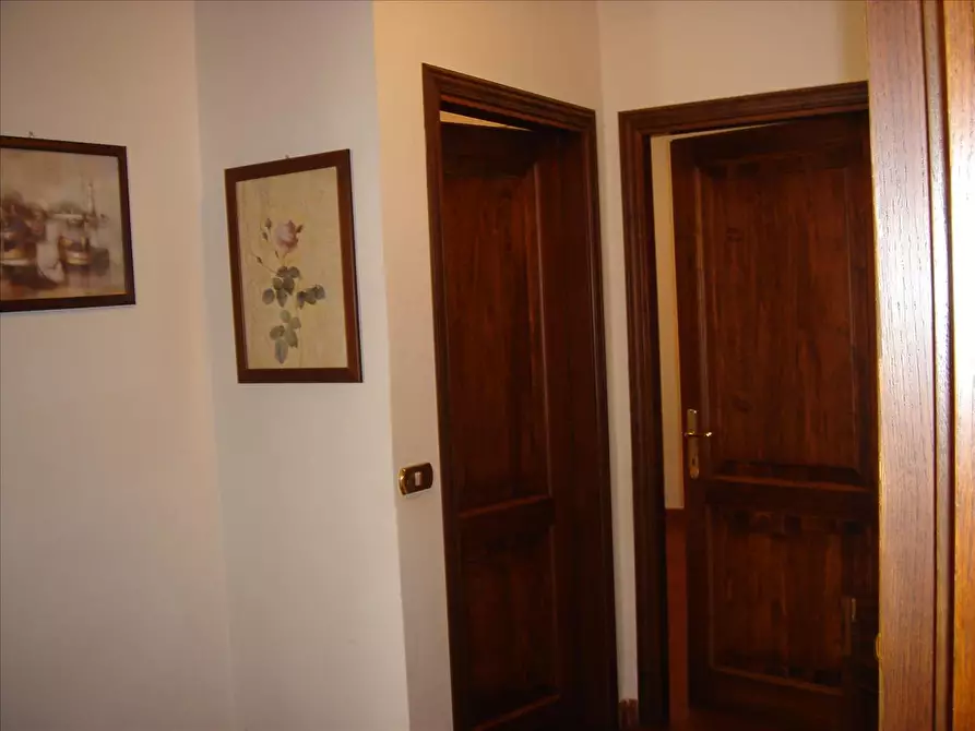 Immagine 9 di Appartamento in vendita  in Piazza del Grano, 5 a Asciano