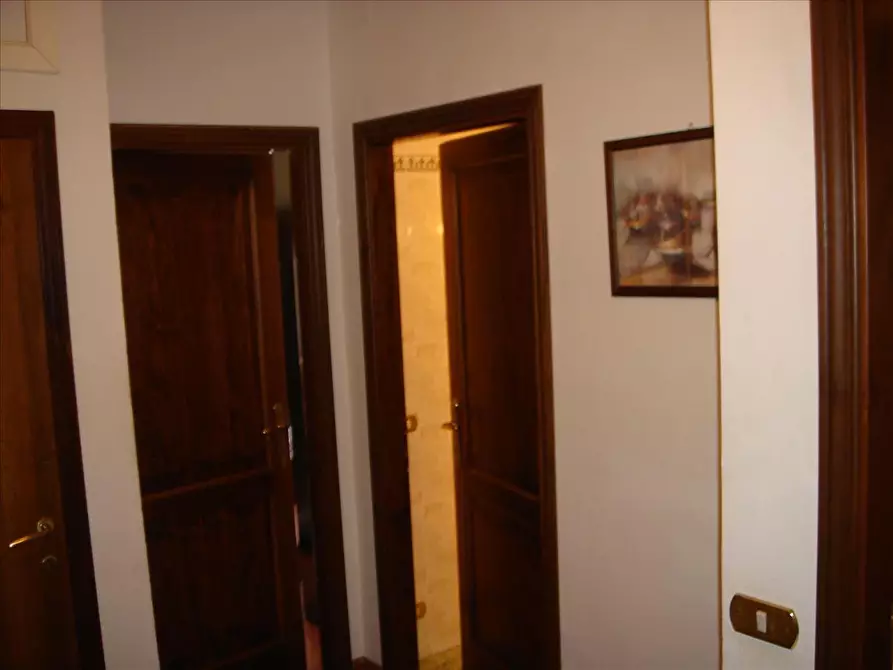 Immagine 10 di Appartamento in vendita  in Piazza del Grano, 5 a Asciano