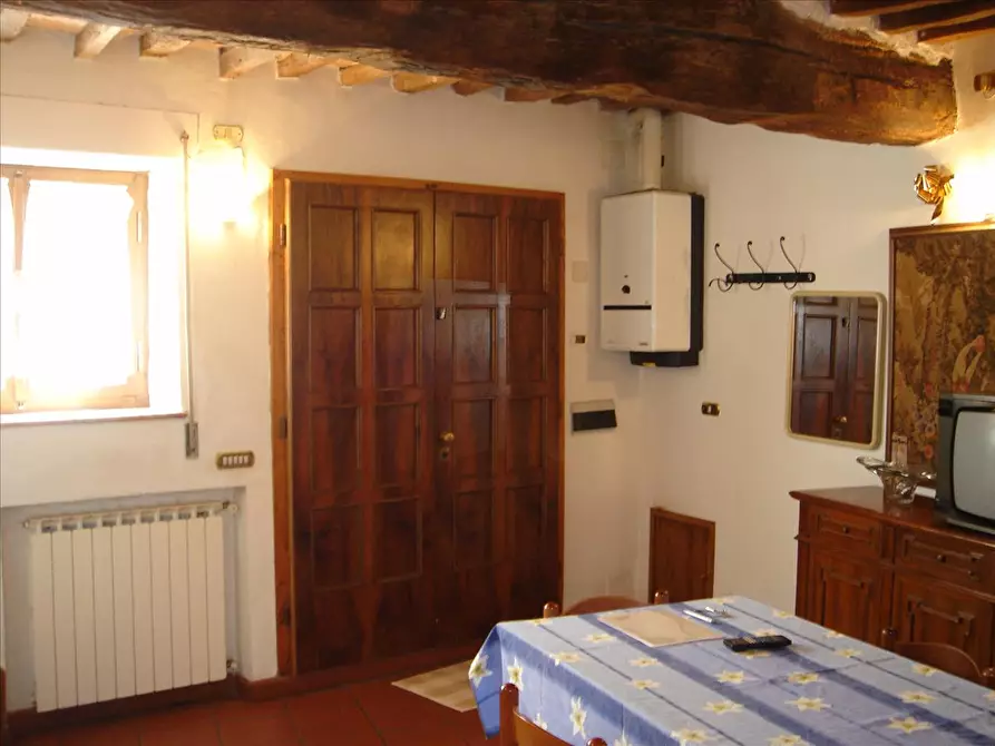 Immagine 5 di Appartamento in vendita  in Piazza del Grano, 5 a Asciano