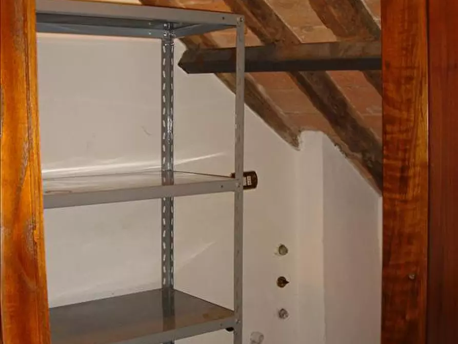 Immagine 6 di Appartamento in vendita  in Piazza del Grano, 5 a Asciano