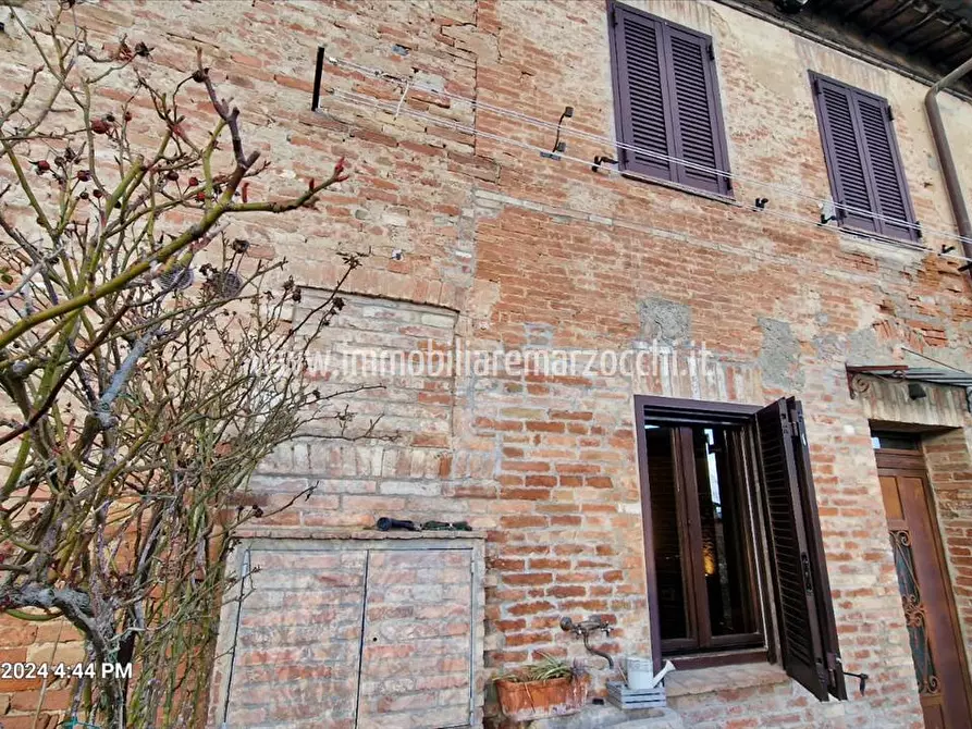 Immagine 1 di Appartamento in vendita  in Via delle Luglie, 45/E a Siena