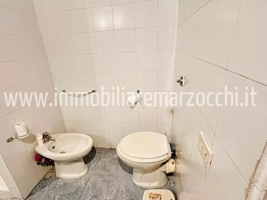 Immagine 10 di Appartamento in vendita  in Strada Massetana, 11 a Siena