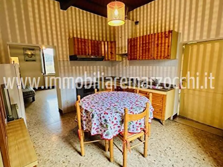 Immagine 4 di Appartamento in vendita  in Strada Massetana, 11 a Siena