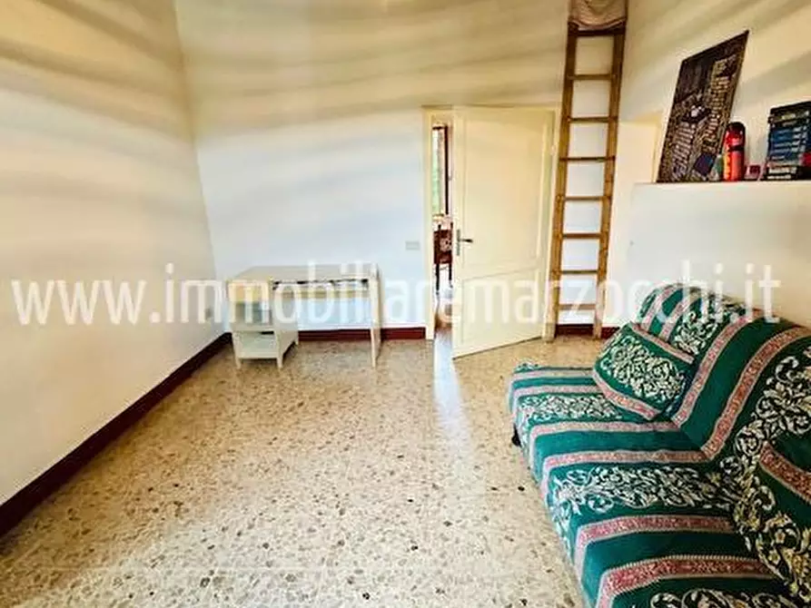 Immagine 5 di Appartamento in vendita  in Strada Massetana, 11 a Siena