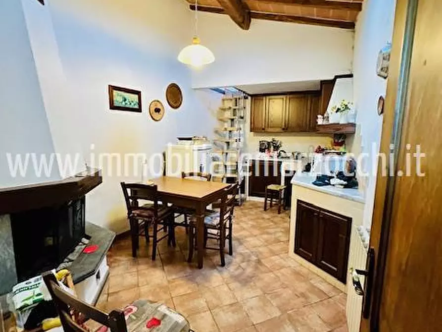 Immagine 1 di Appartamento in vendita  in Str. di Pieve a Bozzone, 18 a Siena
