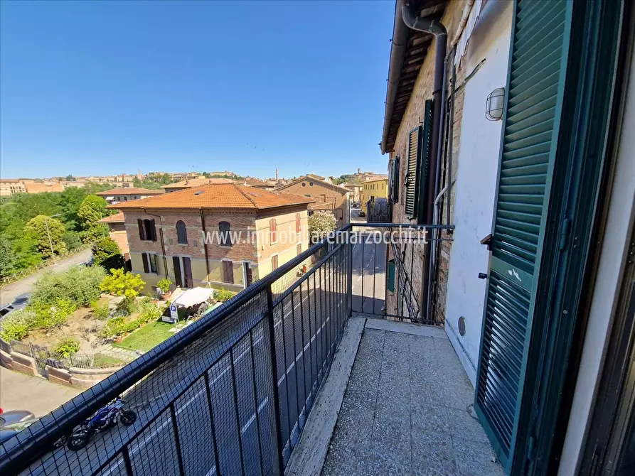 Immagine 5 di Appartamento in vendita  in Via Enea Silvio Piccolomini, 133 a Siena