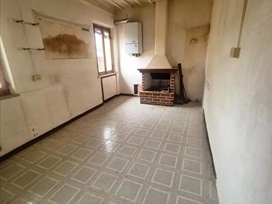 Immagine 4 di Appartamento in vendita  in Via Camollia, 115 a Siena