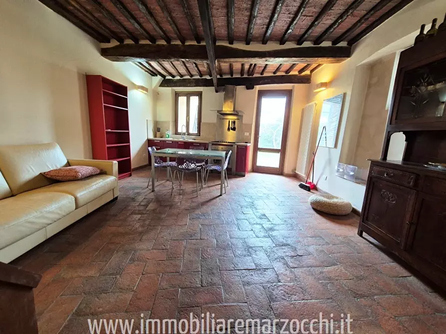 Immagine 3 di Appartamento in vendita  in Pian Dei Mantellini a Siena