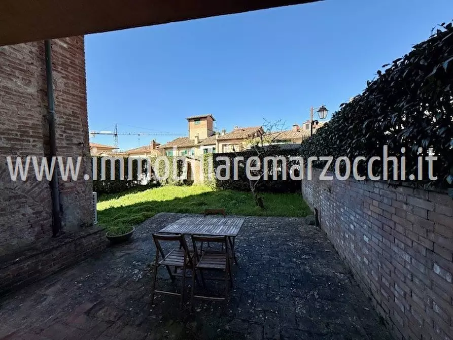 Immagine 10 di Appartamento in vendita  in Pian Dei Mantellini a Siena