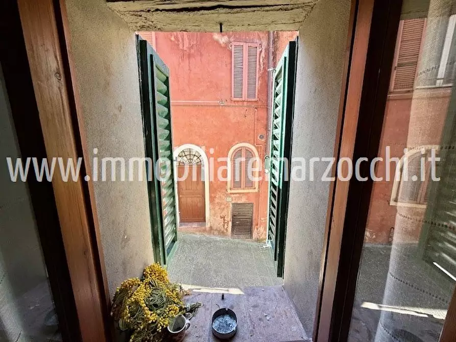 Immagine 2 di Appartamento in vendita  in Via di Mezzo, 2 a Siena