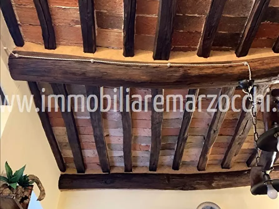 Immagine 3 di Appartamento in vendita  in Piazza Lama, 13 a Monticiano