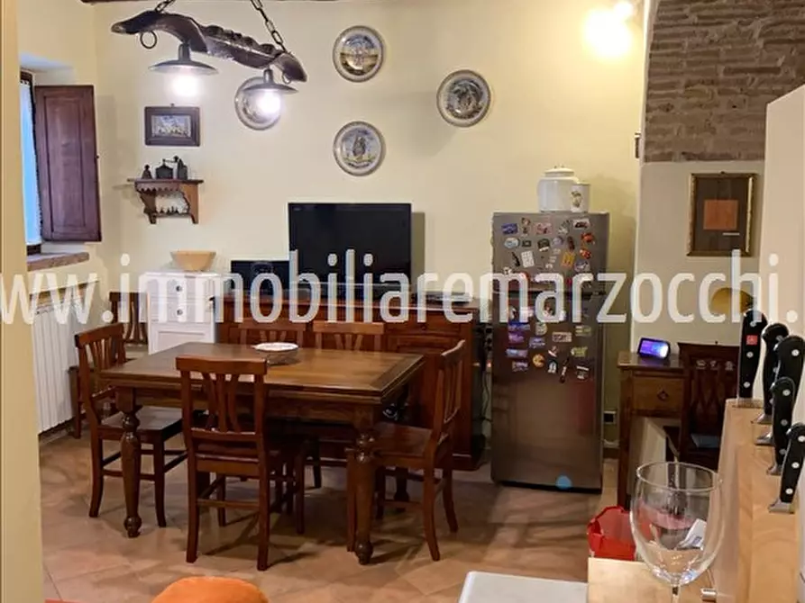 Immagine 1 di Appartamento in vendita  in Piazza Lama, 13 a Monticiano