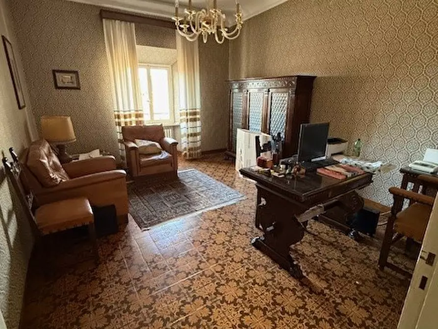 Immagine 8 di Appartamento in vendita  in Via Banchi di Sopra, 34 a Siena