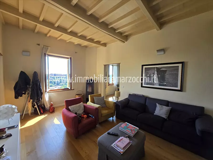 Immagine 1 di Appartamento in vendita  in Str. dei Cappuccini, 17 a Siena