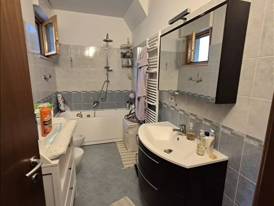 Immagine 10 di Appartamento in vendita  in Aldo Moro a Siena