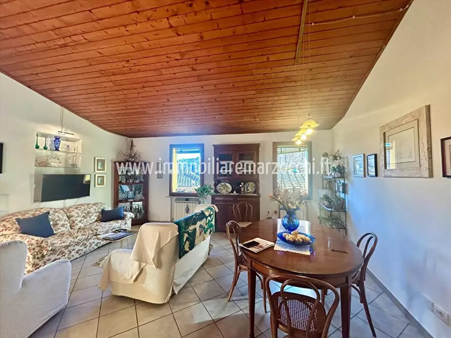 Immagine 3 di Appartamento in vendita  in Via del Rialto, 17 a Siena