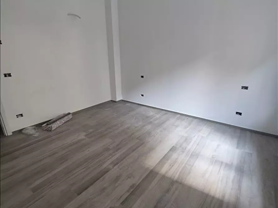 Immagine 10 di Appartamento in vendita  in Via Mencatelli, 24 a Siena