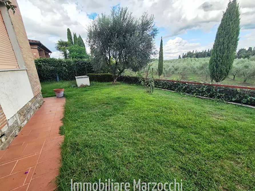 Immagine 3 di Appartamento in vendita  in SR 222 Chiantigiana, 47 a Monteriggioni