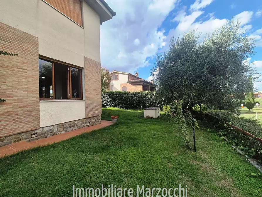 Immagine 10 di Appartamento in vendita  in SR 222 Chiantigiana, 47 a Monteriggioni