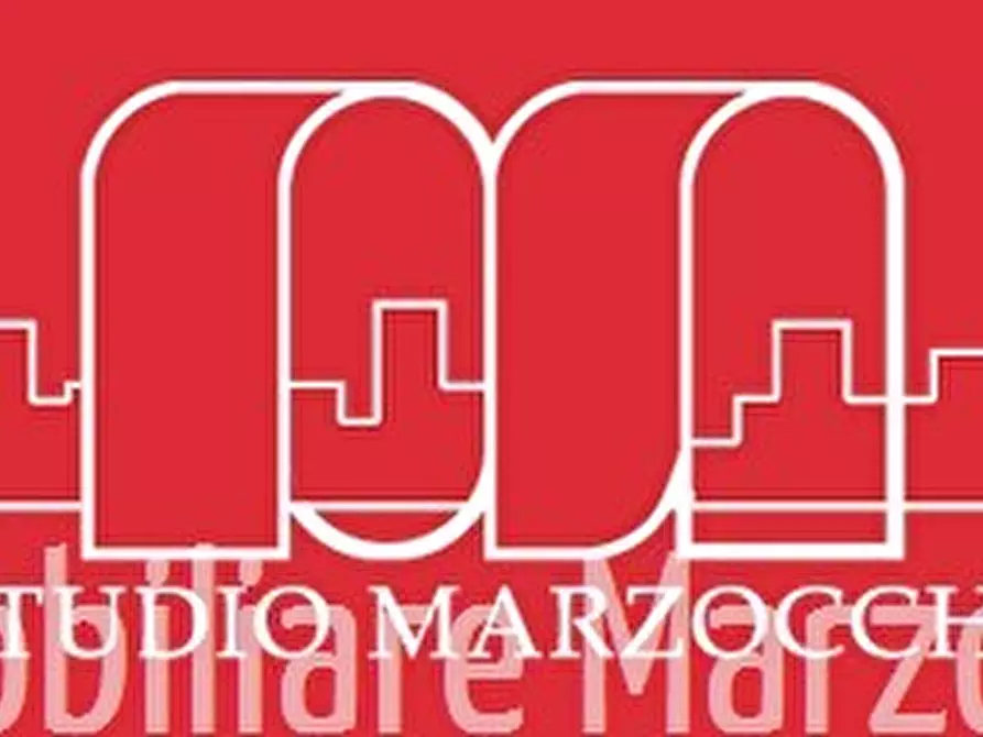 Immagine 2 di Appartamento in vendita  a Siena