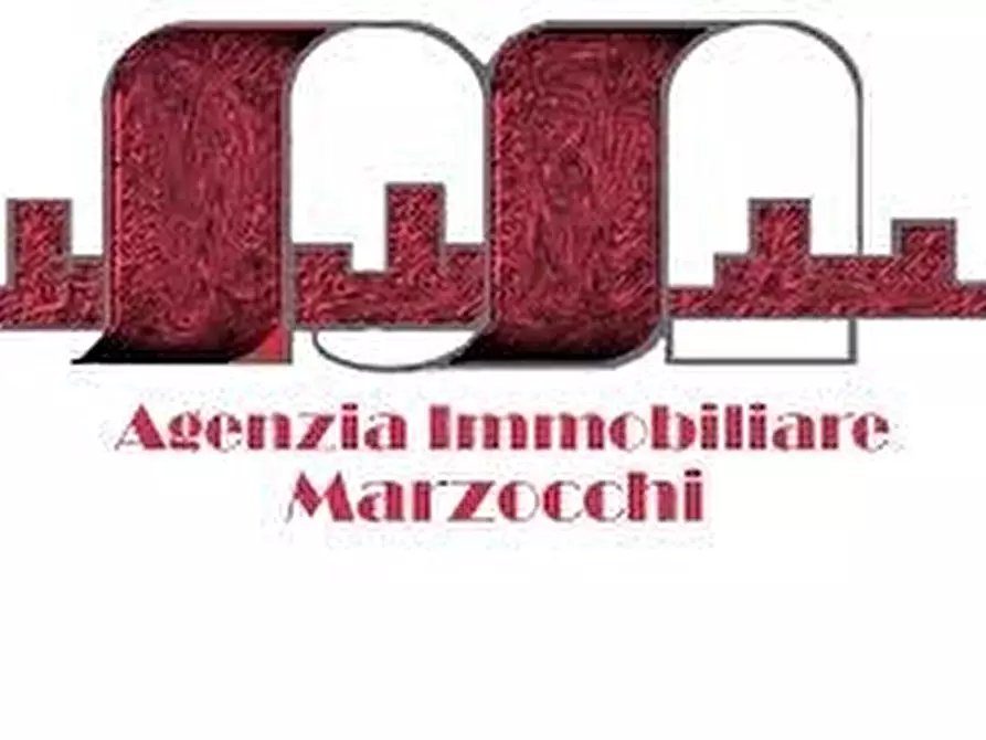 Immagine 5 di Appartamento in vendita  a Siena