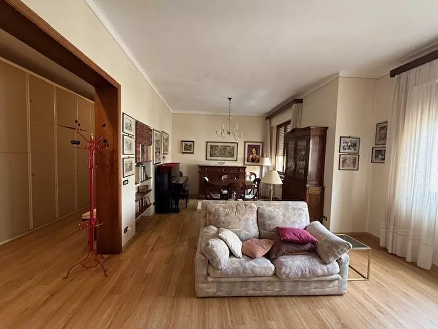 Immagine 6 di Appartamento in vendita  in Via Fiume, snc a Siena