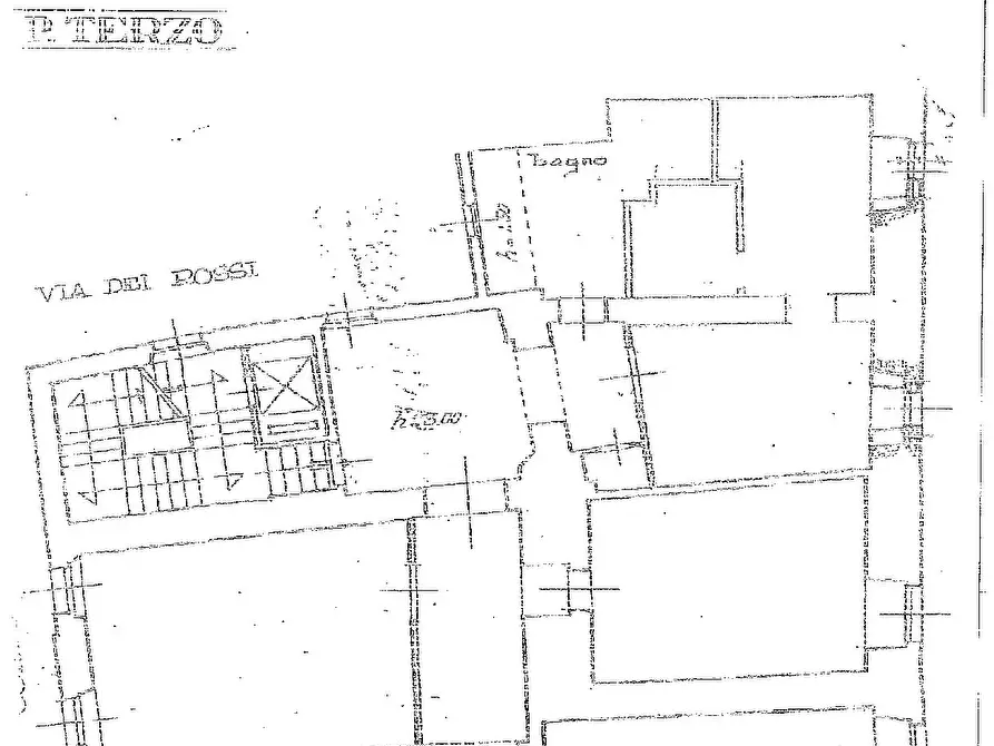 Immagine 11 di Appartamento in vendita  a Siena