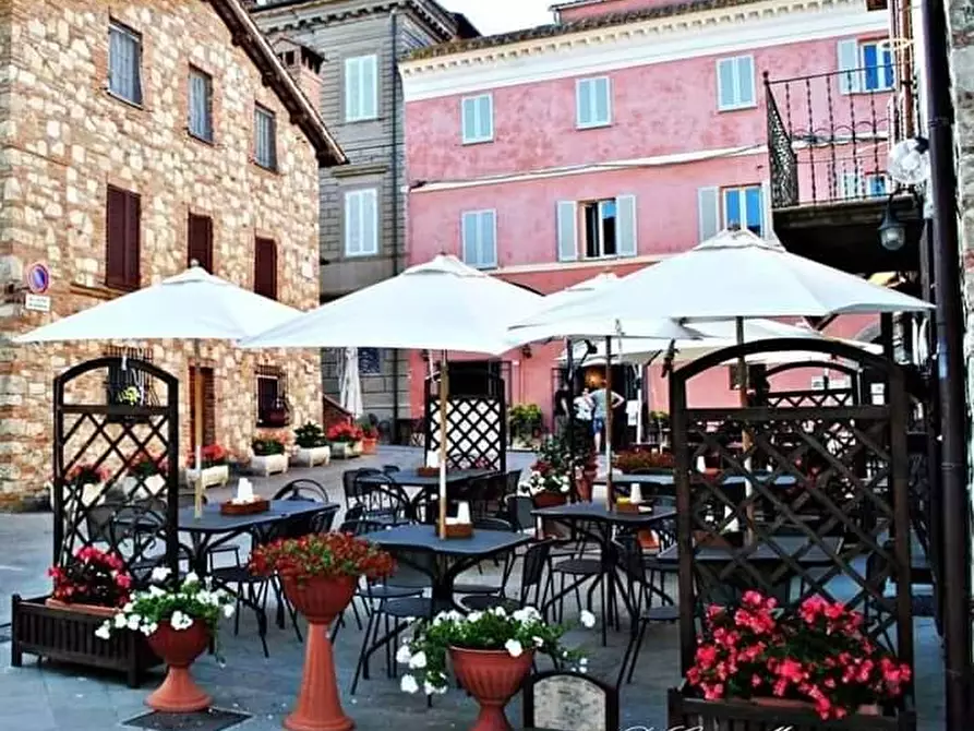 Immagine 5 di Licenza in vendita  in via del forte a Castiglione Del Lago