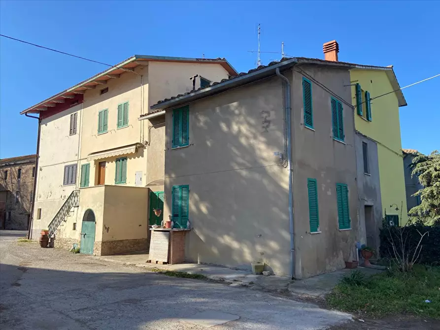 Immagine 1 di Porzione di casa in vendita  in Via Fornaci Fioretto, 15 a Castiglione Del Lago