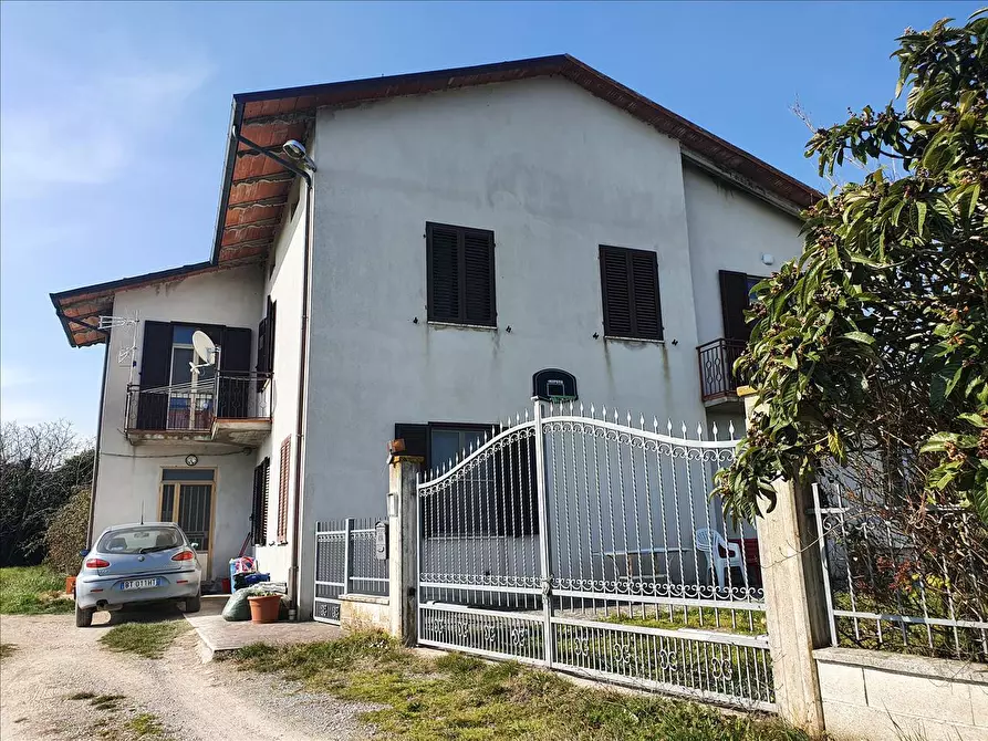 Immagine 1 di Porzione di casa in vendita  in Via Vitellino, 14 a Castiglione Del Lago