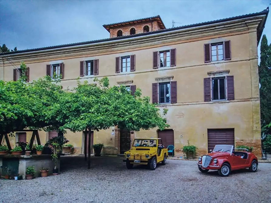 Immagine 1 di Villa in vendita  in via borghetto a Castiglione Del Lago