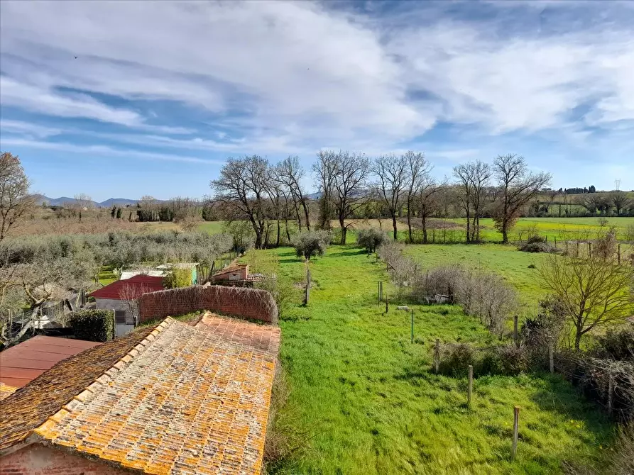 Immagine 6 di Porzione di casa in vendita  in Indirizzo non valido. a Castiglione Del Lago