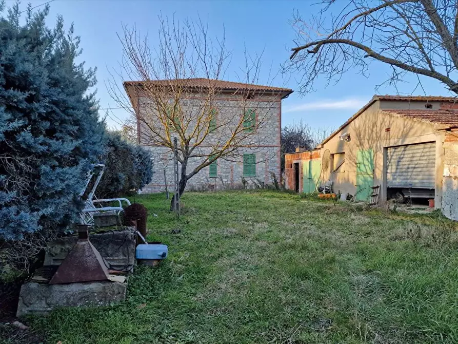 Immagine 1 di Casa indipendente in vendita  in Via Trasimeno, 117 a Castiglione Del Lago