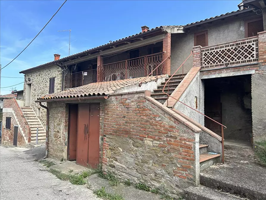 Immagine 1 di Porzione di casa in vendita  in Via della Sapienza, 23 a Magione