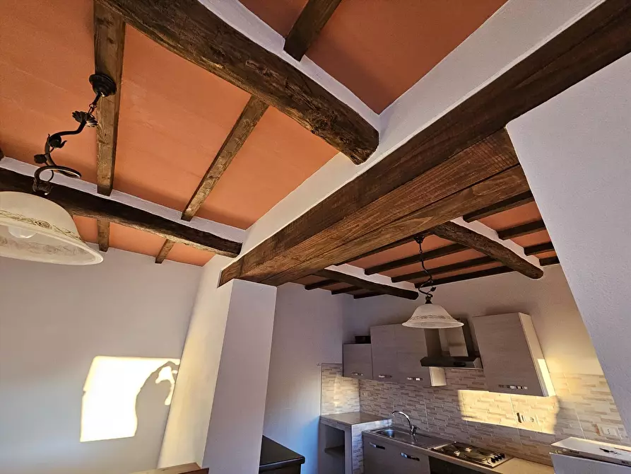 Immagine 5 di Porzione di casa in vendita  in Via della Sapienza, 23 a Magione