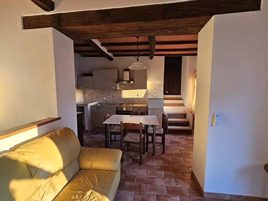 Immagine 6 di Porzione di casa in vendita  in Via della Sapienza, 23 a Magione