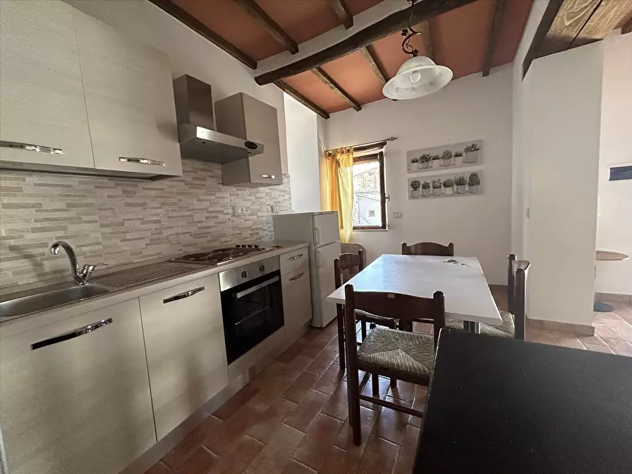 Immagine 8 di Porzione di casa in vendita  in Via della Sapienza, 23 a Magione