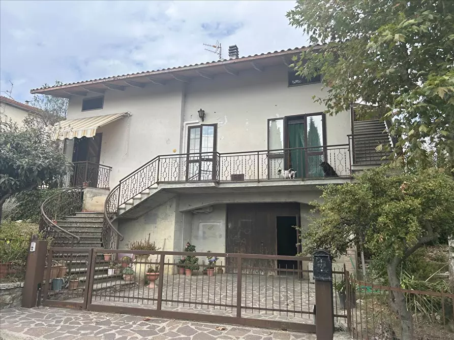 Immagine 1 di Casa indipendente in vendita  in Via dei Partigiani, 72 a Castiglione Del Lago