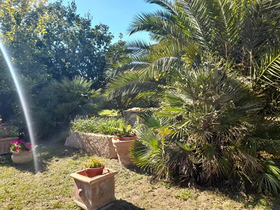 Immagine 9 di Casa indipendente in vendita  in Via XXV Aprile, 7 a Castiglione Del Lago