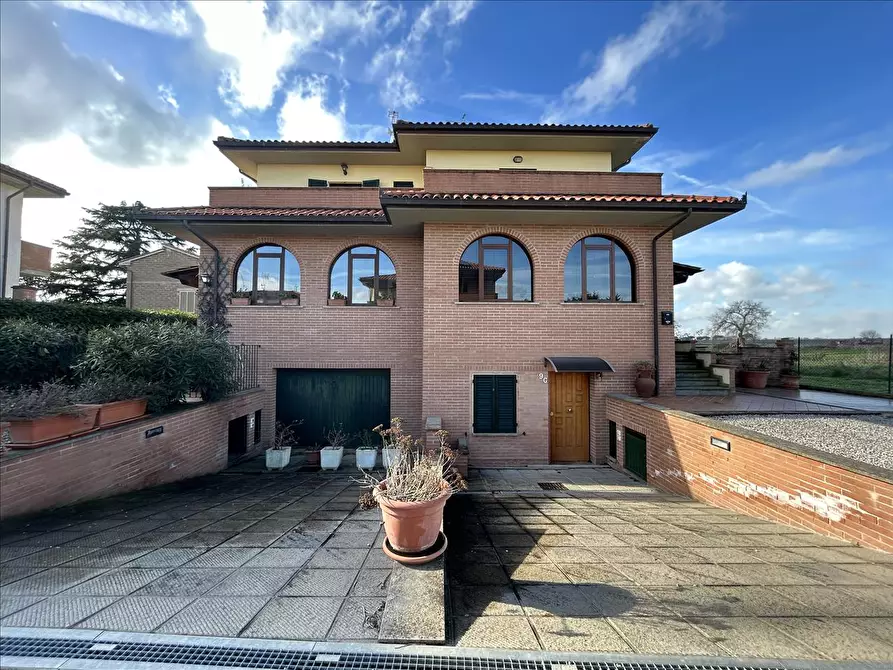 Immagine 4 di Appartamento in vendita  a Castiglione Del Lago