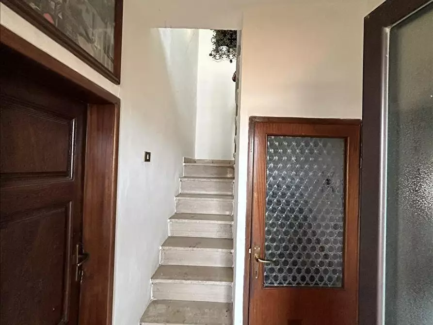 Immagine 8 di Appartamento in vendita  a Castiglione Del Lago