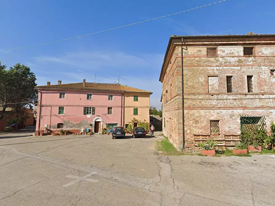 Immagine 10 di Appartamento in vendita  a Castiglione Del Lago