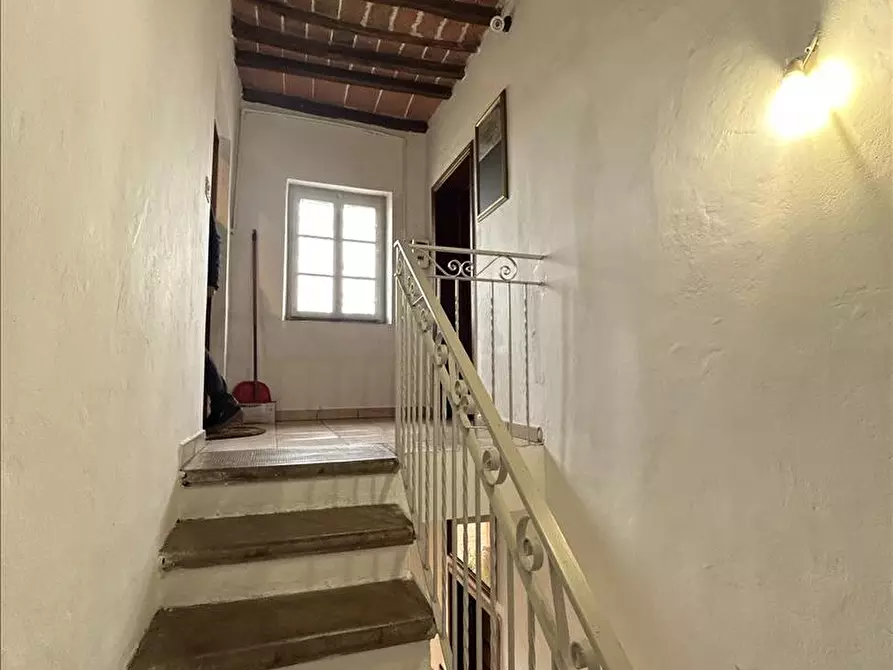 Immagine 9 di Appartamento in vendita  a Castiglione Del Lago