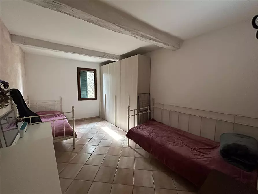 Immagine 5 di Appartamento in vendita  a Castiglione Del Lago