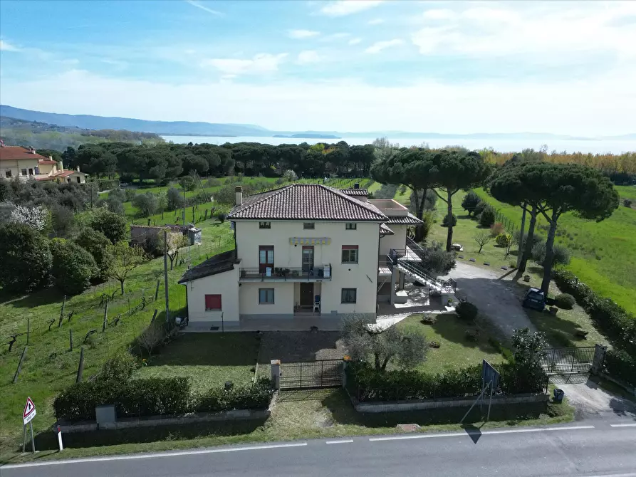 Immagine 1 di Casa indipendente in vendita  in Via Vittorio Emanuele, 57 a Castiglione Del Lago