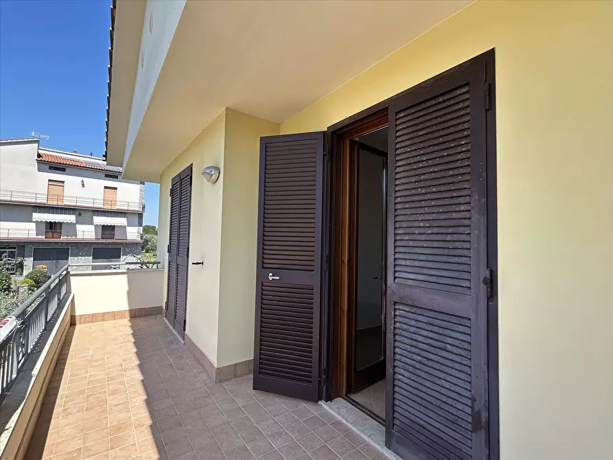 Immagine 7 di Appartamento in vendita  a Castiglione Del Lago