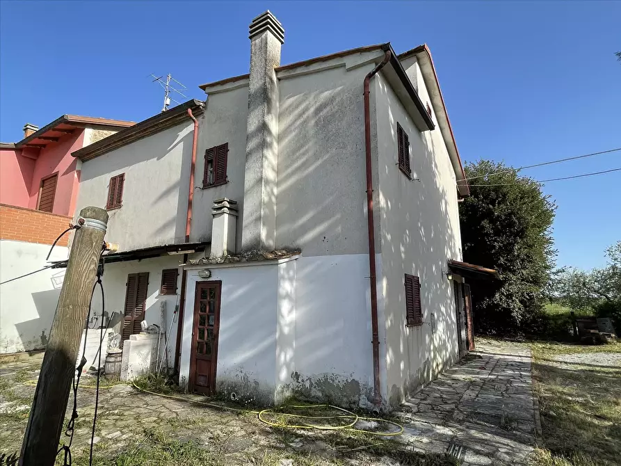 Immagine 1 di Porzione di casa in vendita  a Castiglione Del Lago