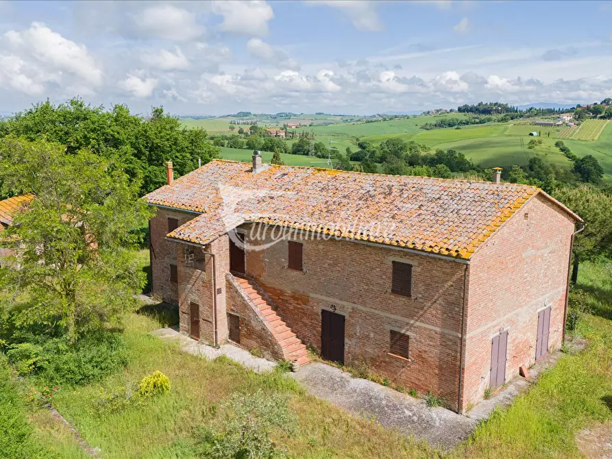 Immagine 1 di Rustico / casale in vendita  a Castiglione Del Lago